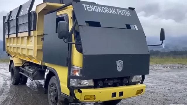 Modifikasi Mitsubishi Fuso jadi ‘Tank’ Tempur, Siap Melawan KKB di Papua