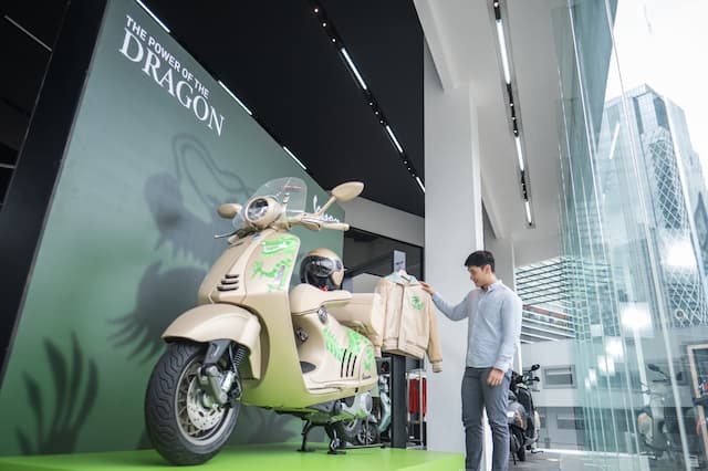 Jelang Imlek, Vespa 946 Dragon Diluncurkan Secara Terbatas