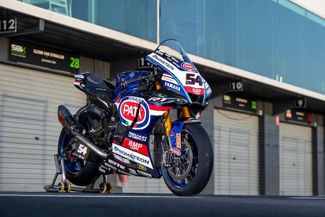 Bendera Indonesia di Motor WSBK Yamaha di Mandalika