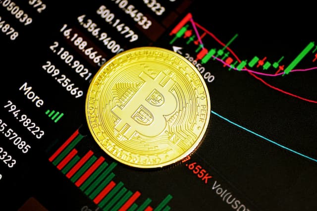 Harga Bitcoin Anjlok Usai Iran Luncurkan Drone dan Rudal ke Israel