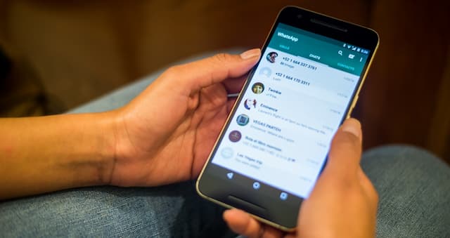 3 Fitur Baru WhatsApp, 'Lock Chat' Hingga Voice Note Sekali Dengar