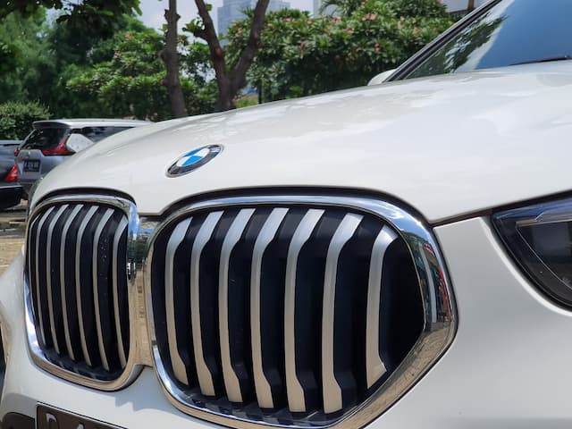 BMW Suntik Mati Mesin Diesel Paling Kuat di Dunia