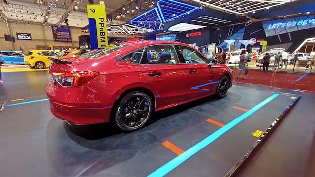 Mau Beli All New Honda Civic RS Sedan? Cek Dulu 5 Ubahannya