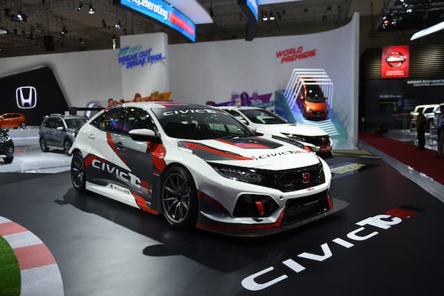GIIAS 2018: Melihat Gaharnya Honda Civic TCR World Touring Cup