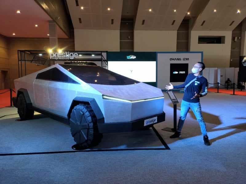 Bertemu Langsung Tesla Cybertruck di IIMS 2021, Bisa Dipesan!