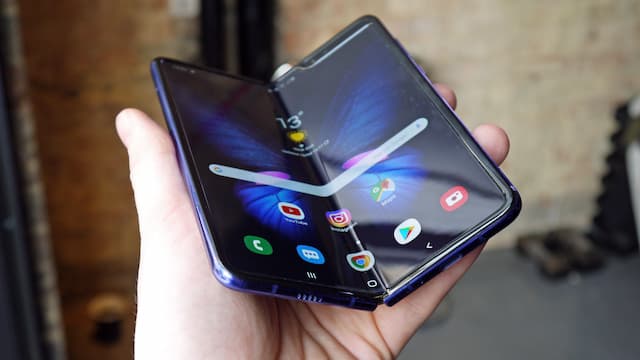 Samsung Galaxy Fold Terjual Kurang dari Setengah Juta di Dunia?