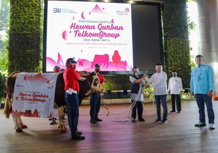 TelkomGroup Salurkan Lebih dari 1.000 Hewan Kurban di Seluruh Indonesia