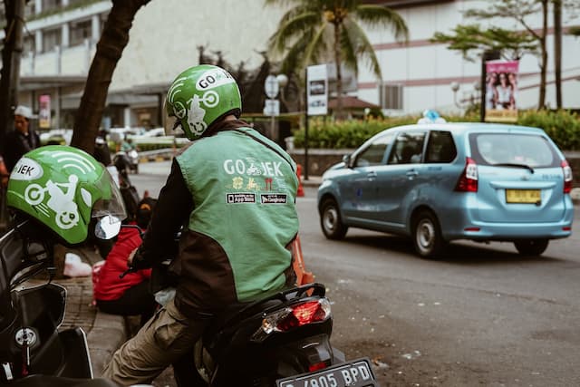 Hari Ini PSBB Ketat, Gojek & Grab Masih Boleh Angkut Penumpang