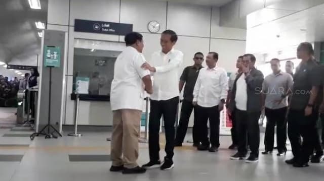 Jokowi dan Prabowo Santap Siang di Sate Senayan, FX Sudirman
