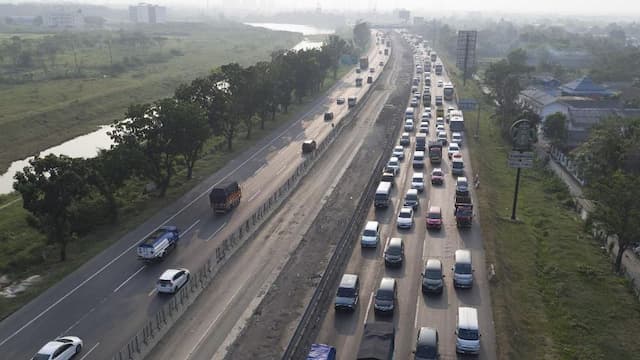 Waspada Microsleep Saat Melaju di Tol