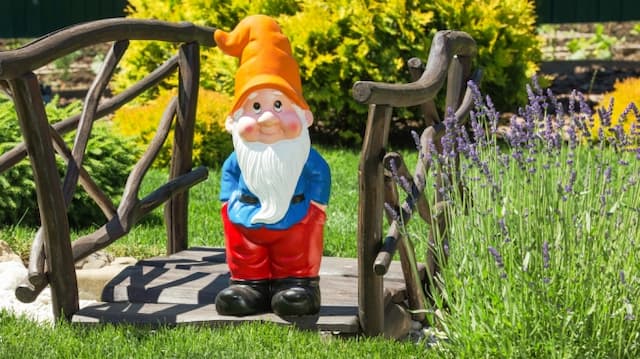 Kenalkan: Gnome, Makhluk Kecil Penjaga Elemen Bumi