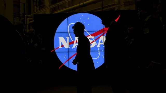 NASA Matikan Sesaat Pesawat Luar Angkasa Saat Supermoon