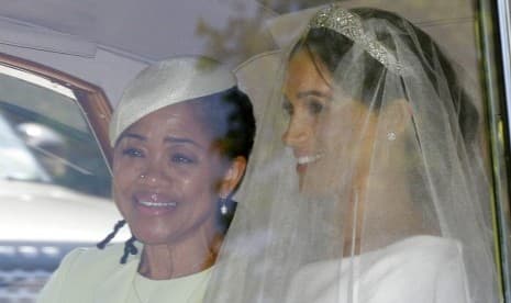 Warnaget Elukan Ibu Meghan Markle