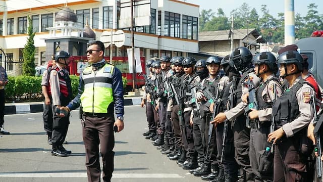 Gadog Arah Puncak Macet 2 Km