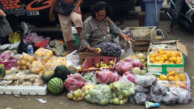 Kantong Plastik Mau Dilarang di Jakarta, Siapa Untung dan Buntung?