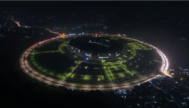 Kerennya Stadion Pakansari Difoto di Malam Tahun Baru: bak UFO