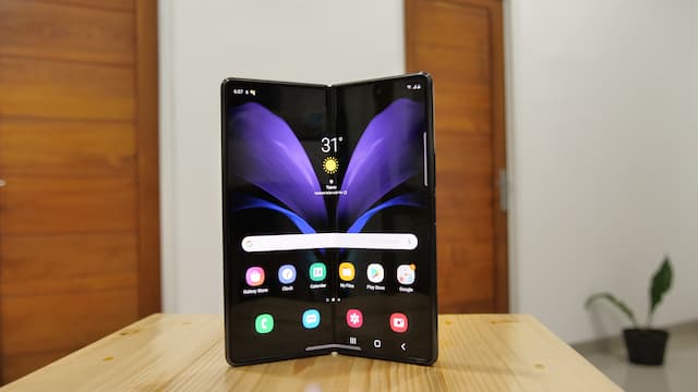 Spesifikasi Galaxy Z Fold 3 Bakal Dipangkas?